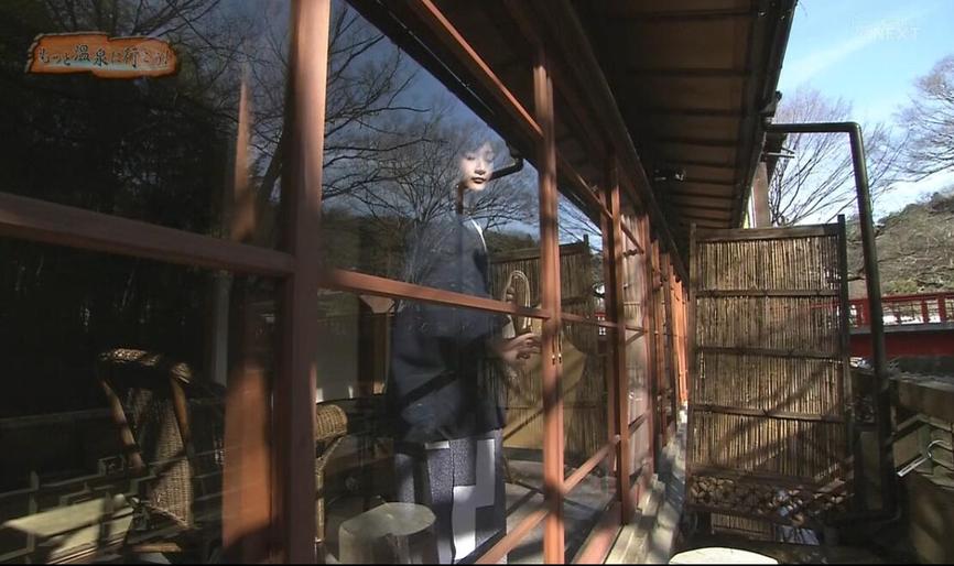 今夜，与「再去温泉吧」女主一同浸泡日本秘汤